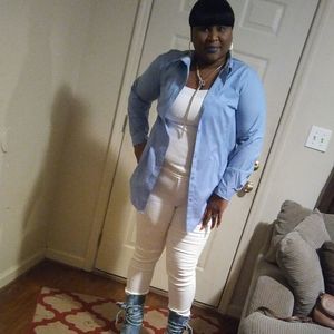 Meet your Posher, Sandi